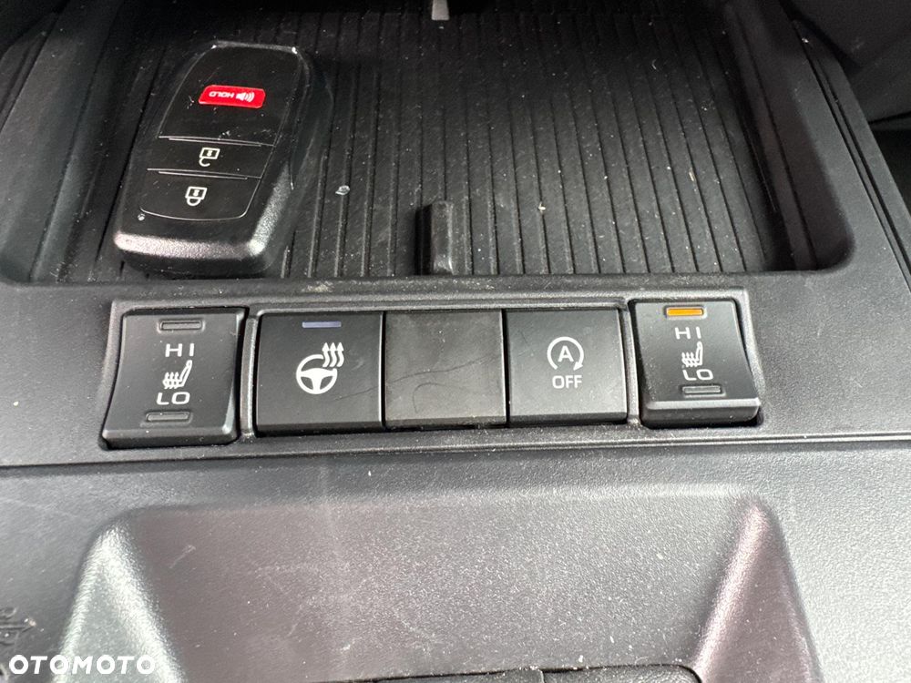 Toyota Corolla Cross - 19