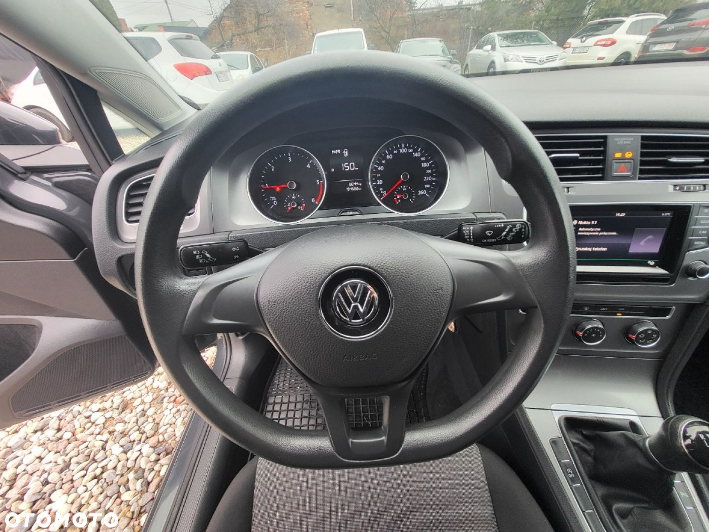 Volkswagen Golf - 16
