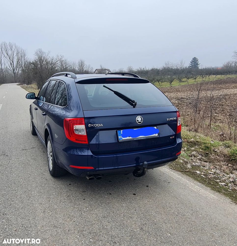 Skoda Superb 2.0 TDI Green tec 4x4 DSG Elegance - 2