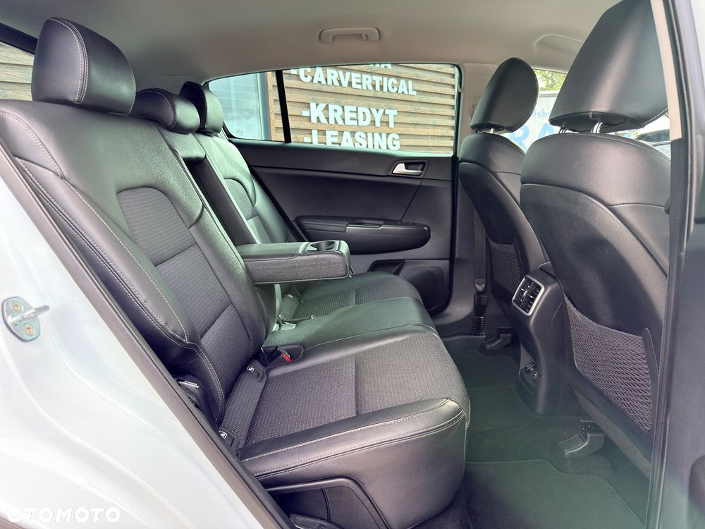 Kia Sportage - 16