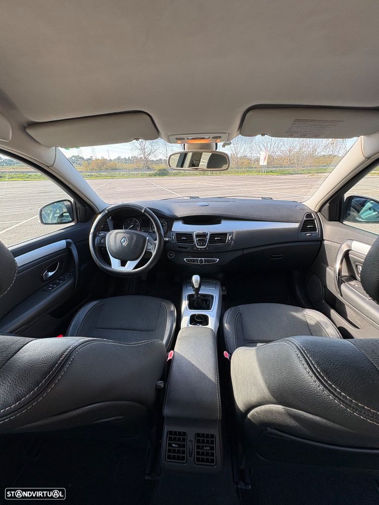 Renault Laguna 2.0 dCi FAP Dynamique - 16