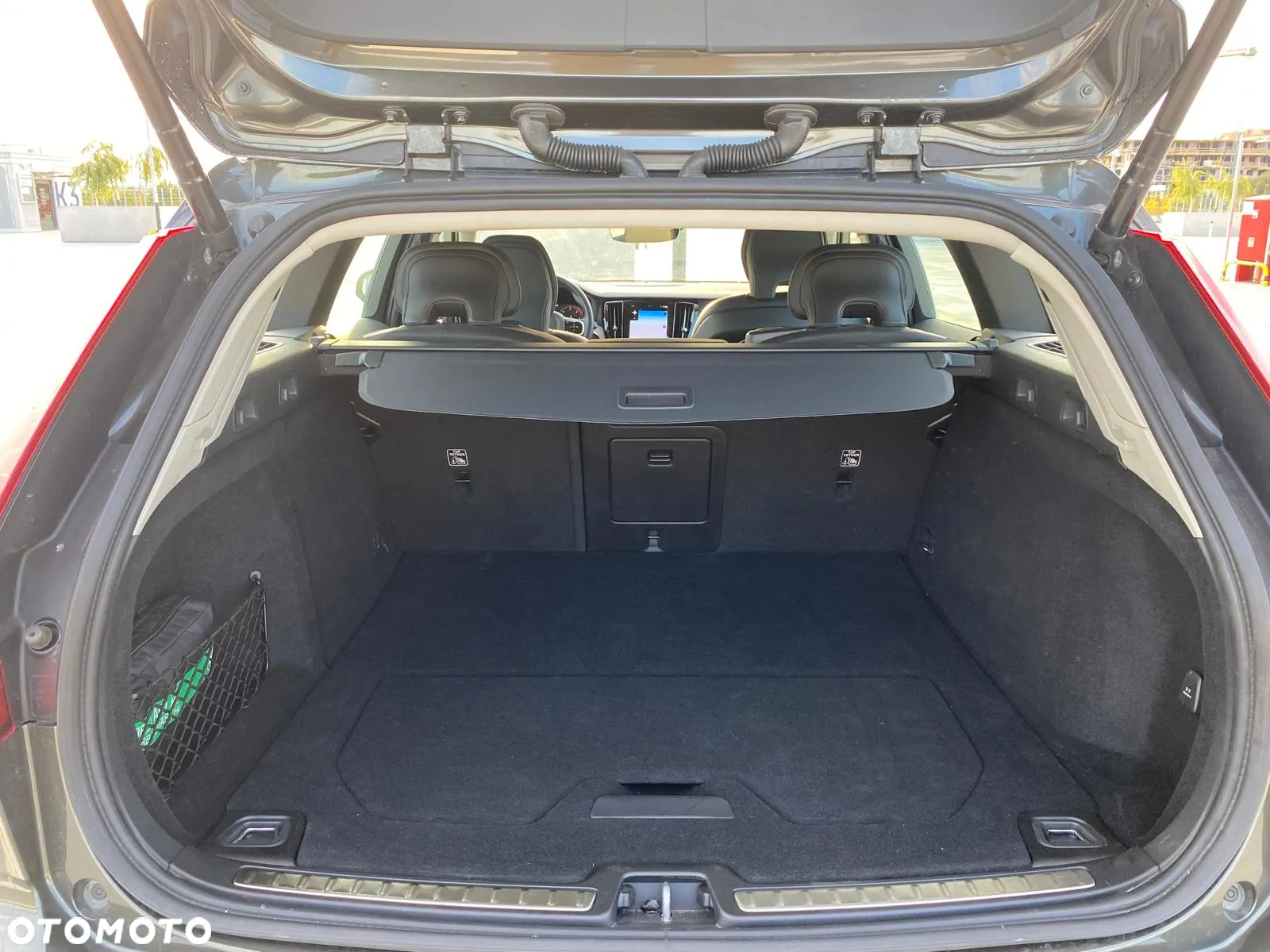 Volvo V60 Cross Country B4 D AWD Ultimate - 14