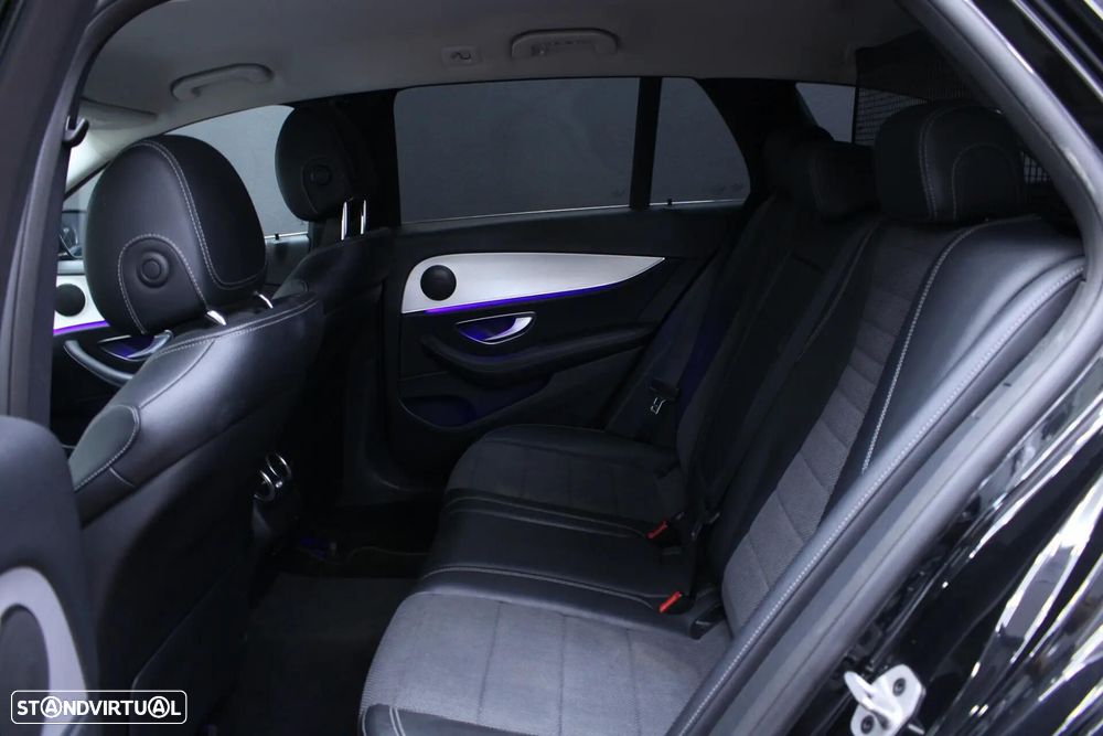 Mercedes-Benz E 300 de AMG Line 4Matic - 20