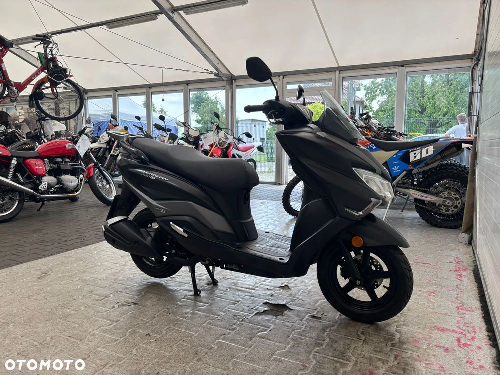 Suzuki Burgman - 5