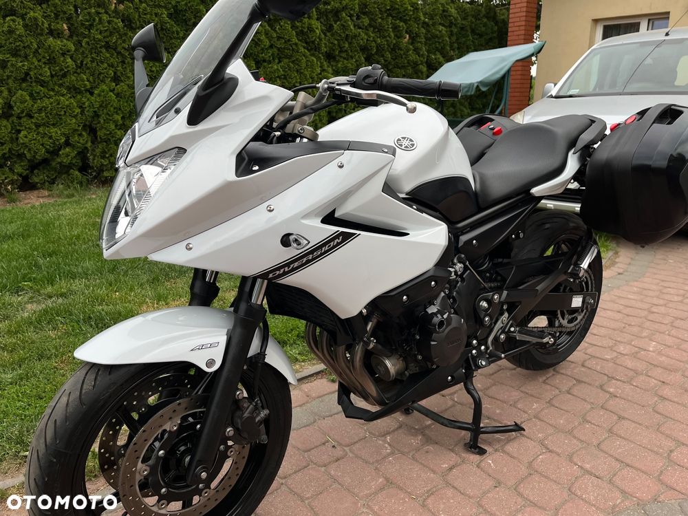 Yamaha XJ - 24