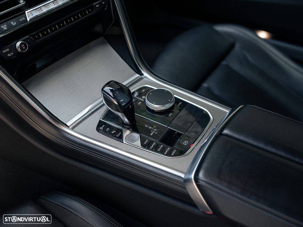 BMW 840 d xDrive Pack M - 32