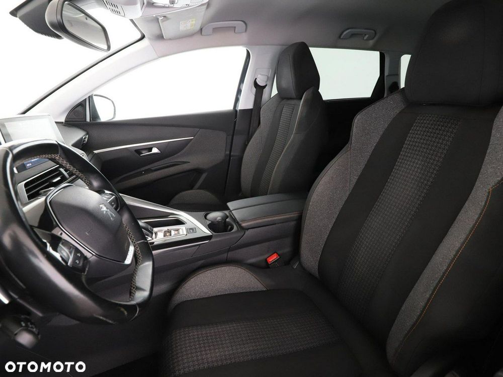 Peugeot 5008 1.2 PureTech Active S&S EAT6 - 13