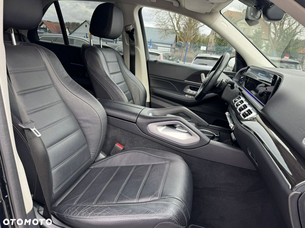 Mercedes-Benz GLE 300 d 4Matic 9G-TRONIC AMG Line - 13