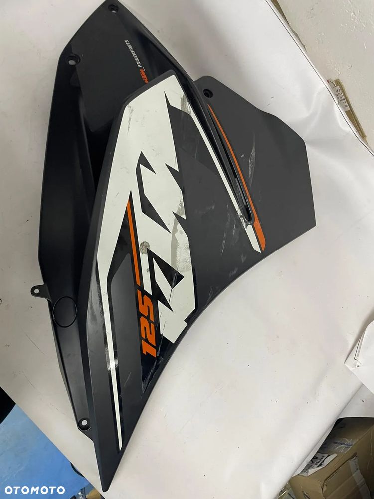 Bok owiewka KTM RC 125 JY181220 - 1