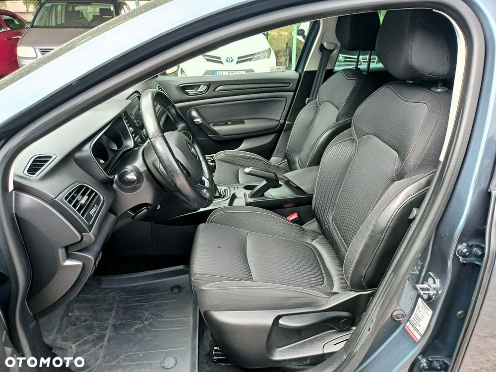 Renault Megane 1.6 SCe Life - 24
