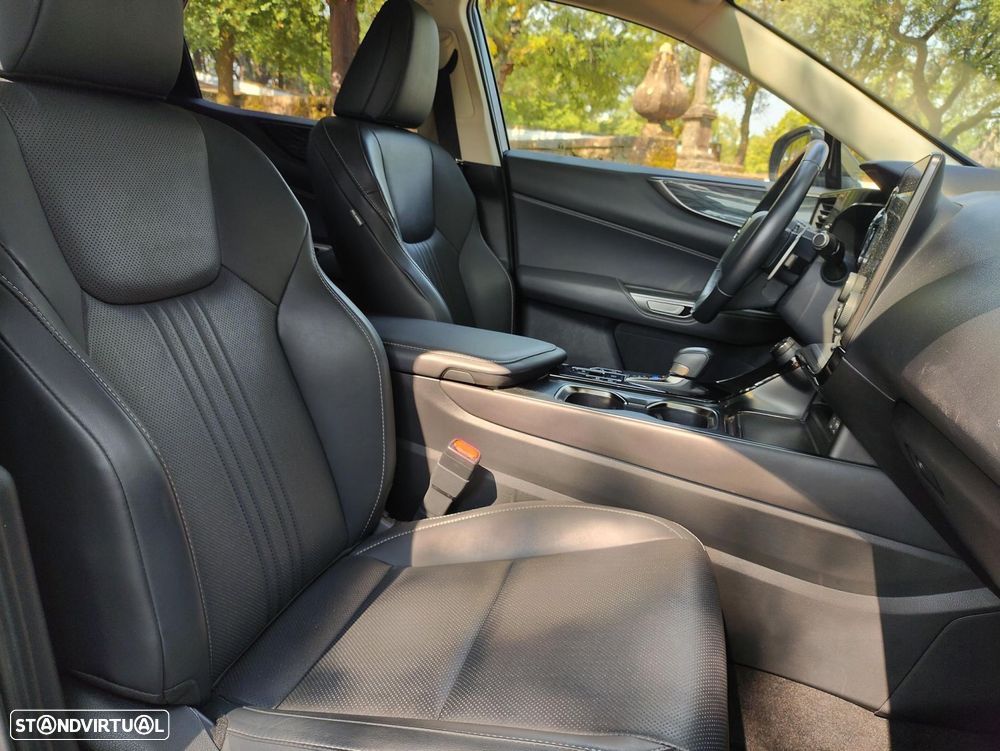 Lexus NX 450h+ Executive - 13