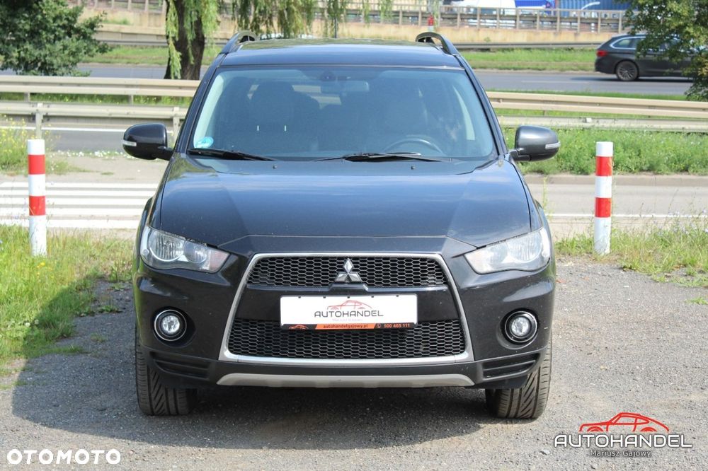 Mitsubishi Outlander - 3