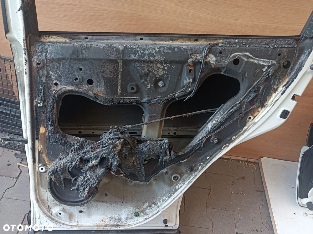 Drzwi tylne prawe klapa bagażnika HONDA HR-V III e-HEV 21- - 15