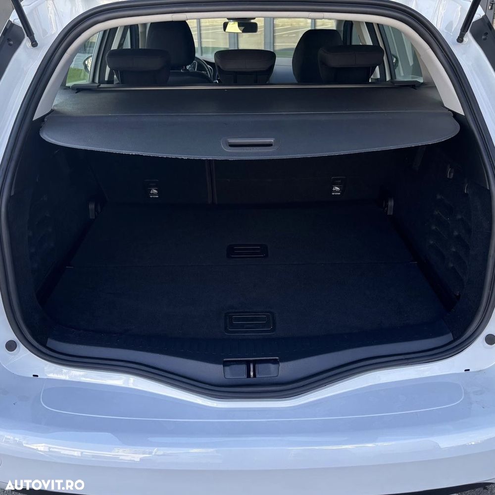 Renault Megane BLUE dCi 115 INTENS - 8