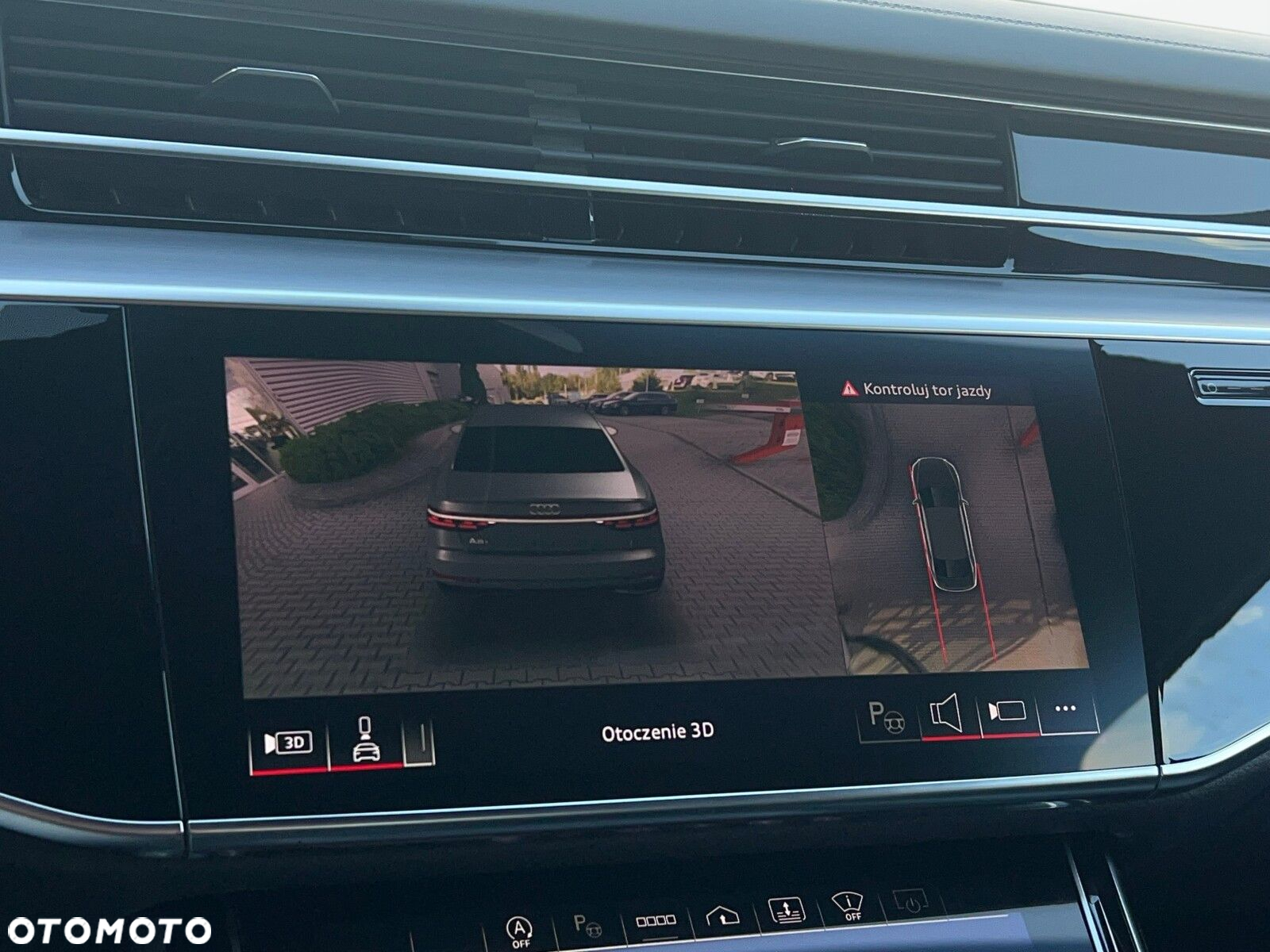 Audi A8 - 12