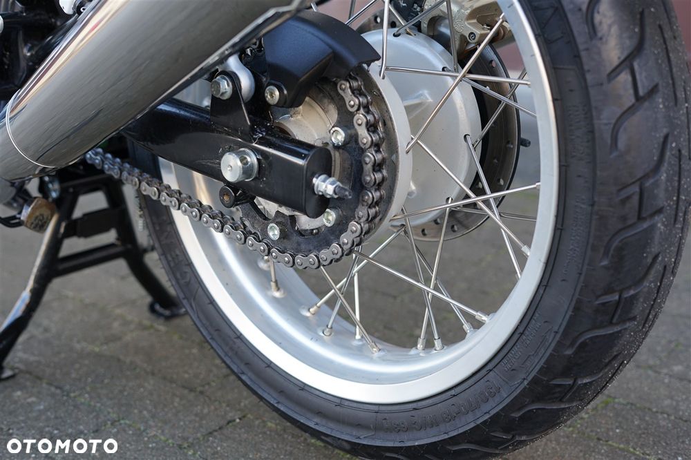 Royal Enfield Interceptor - 25