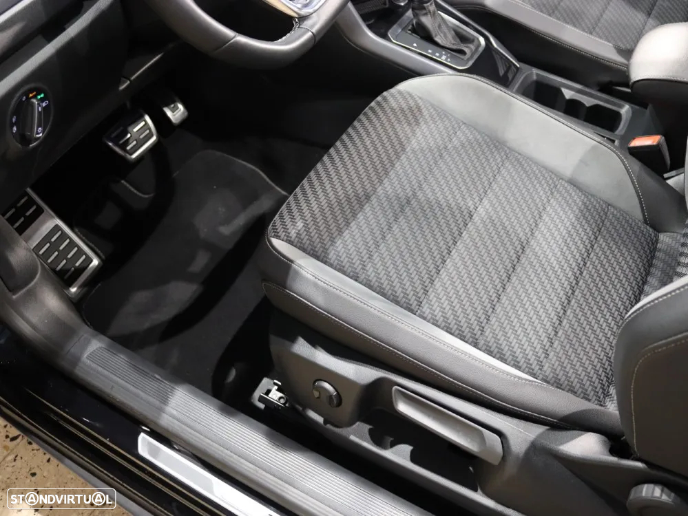 VW T-Roc Cabrio 1.5 TSI R-Line DSG - 17
