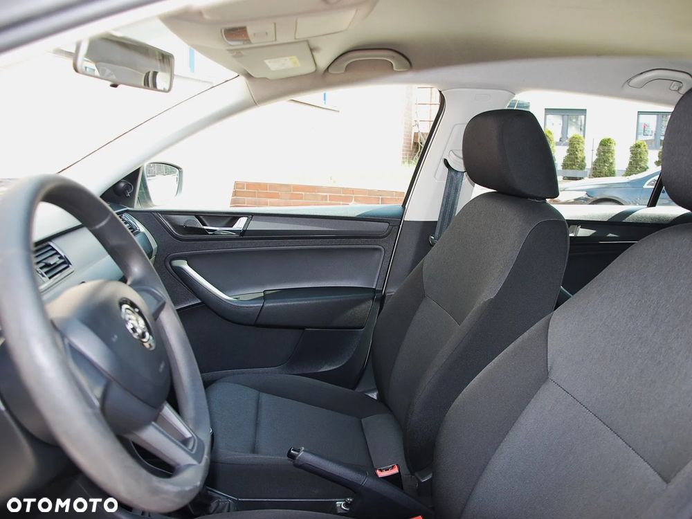 Skoda RAPID 1.0 TSI Active - 7