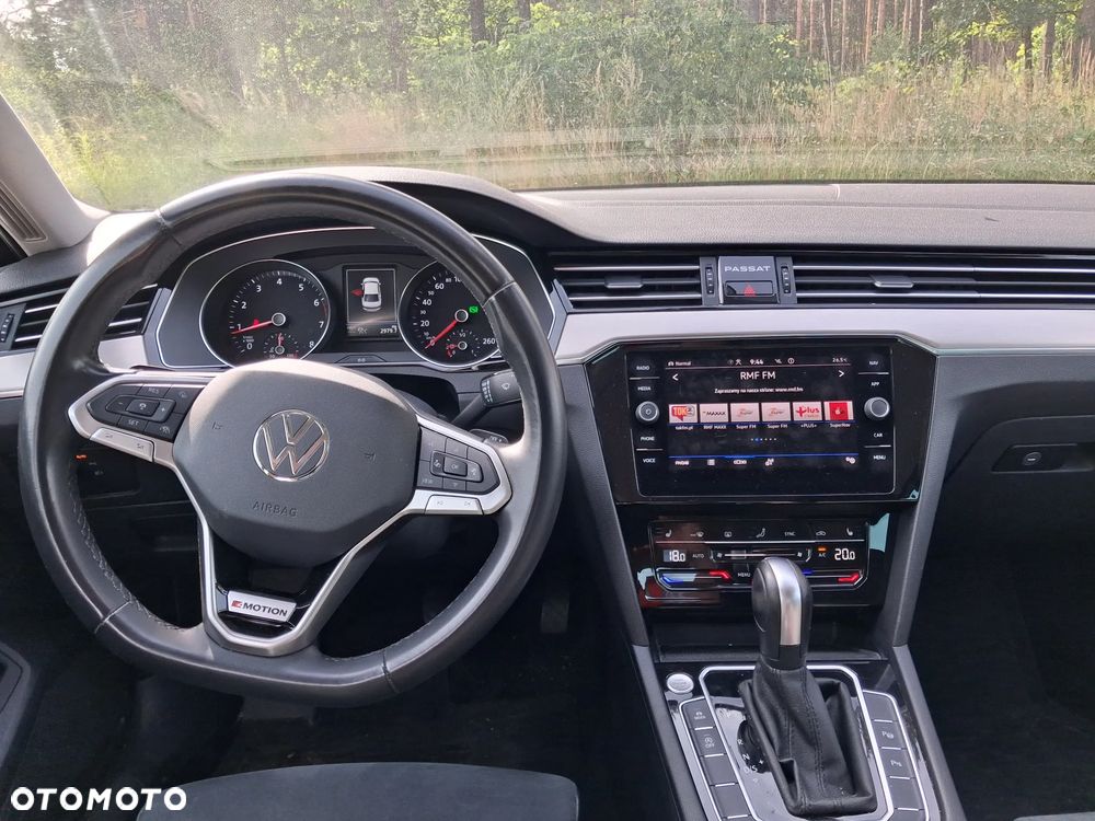 Volkswagen Passat - 6