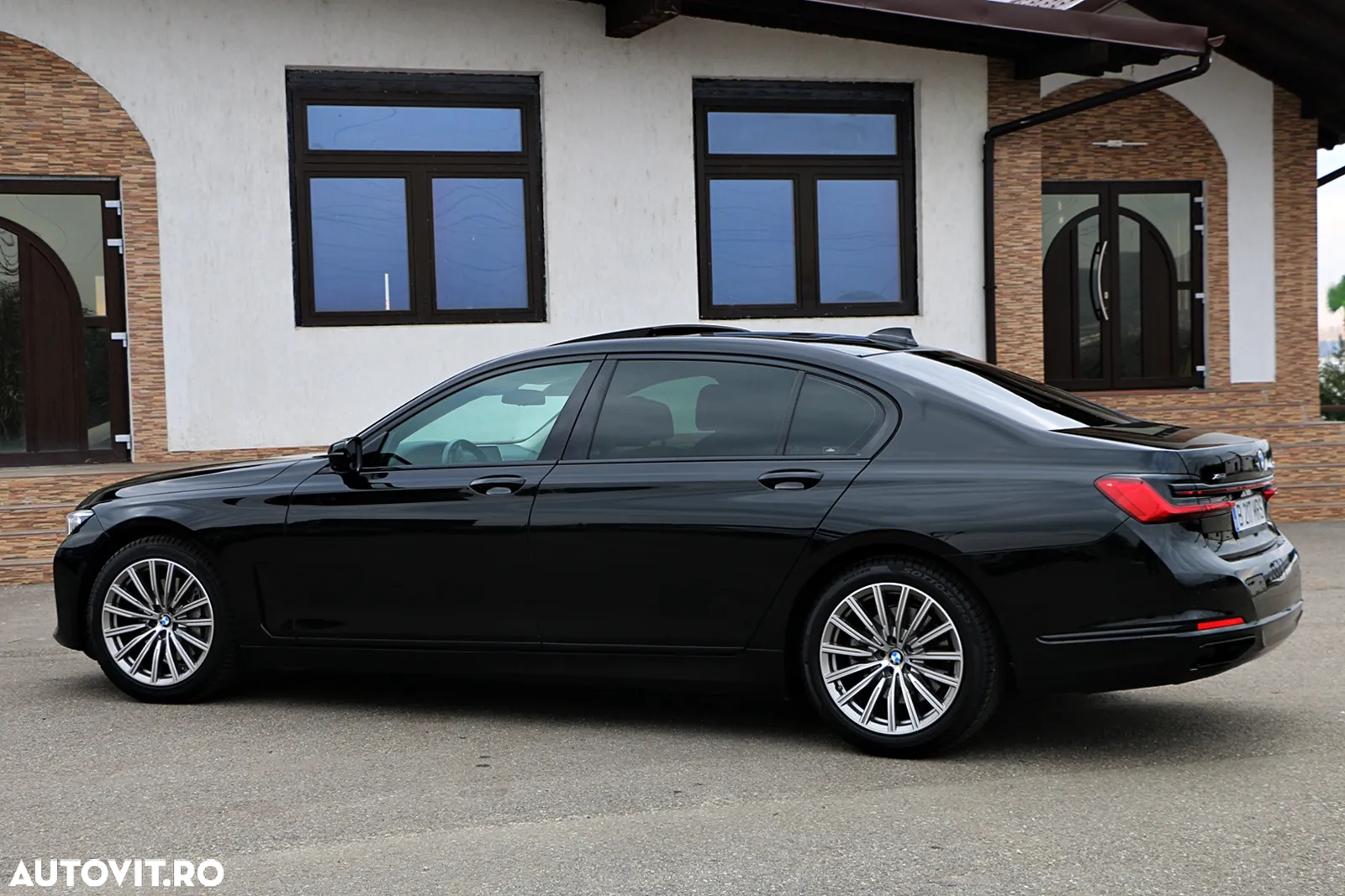 BMW Seria 7 740Li xDrive - 19