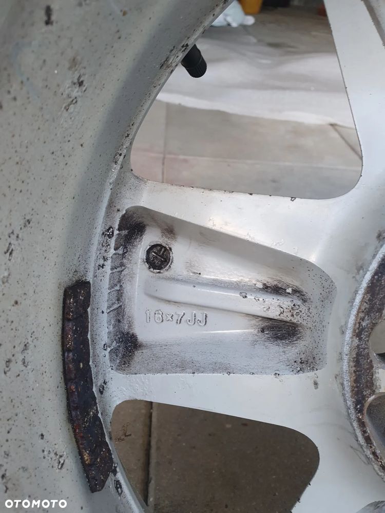 Piękne koła oryginalne do Toyota Rav4 - 16