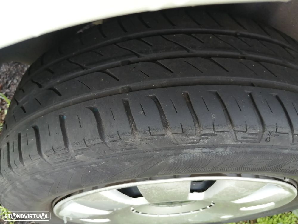 VW Polo 1.0 (Blue Motion ) Trendline - 2