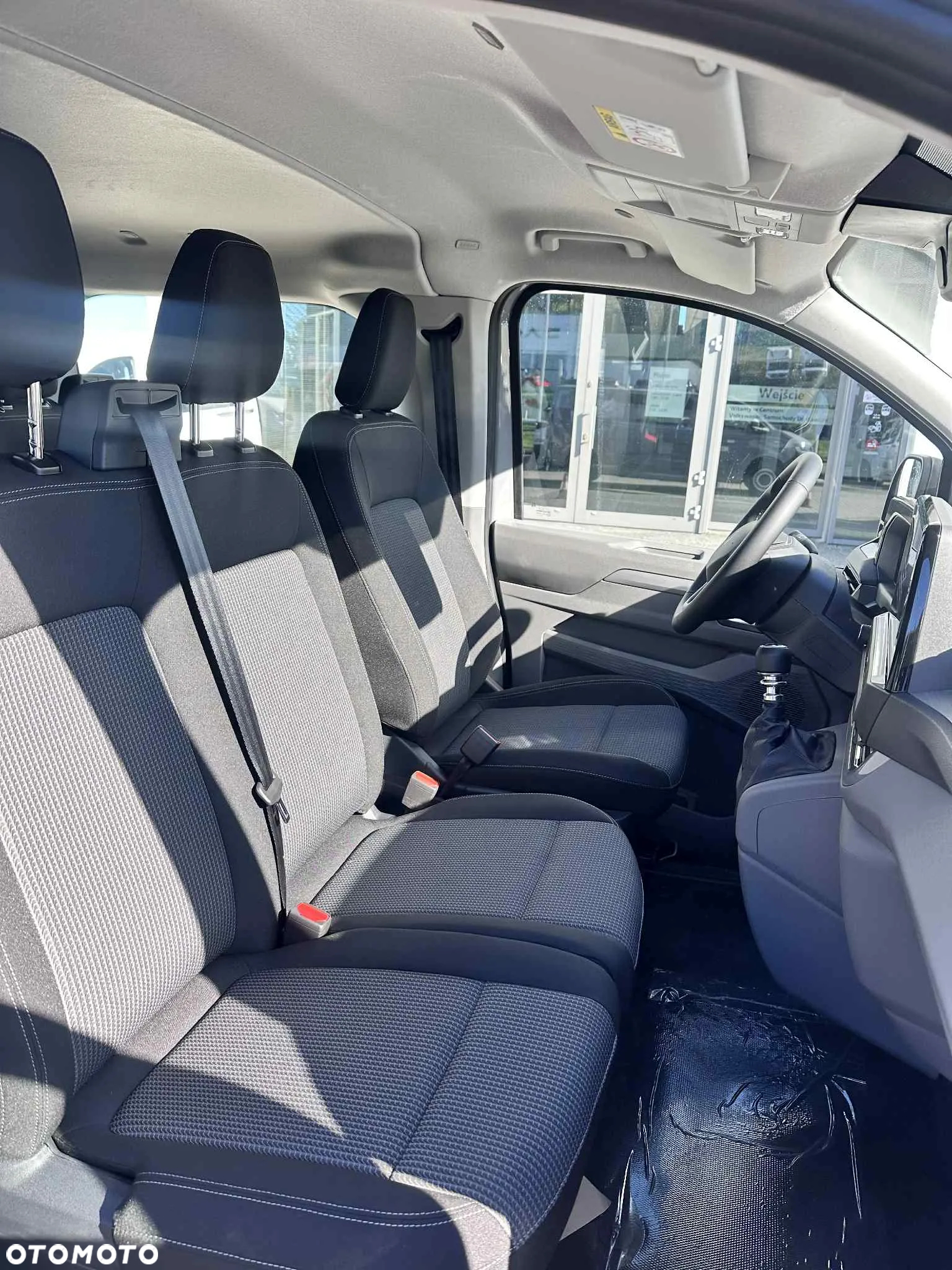 Volkswagen Transporter T7 - 15