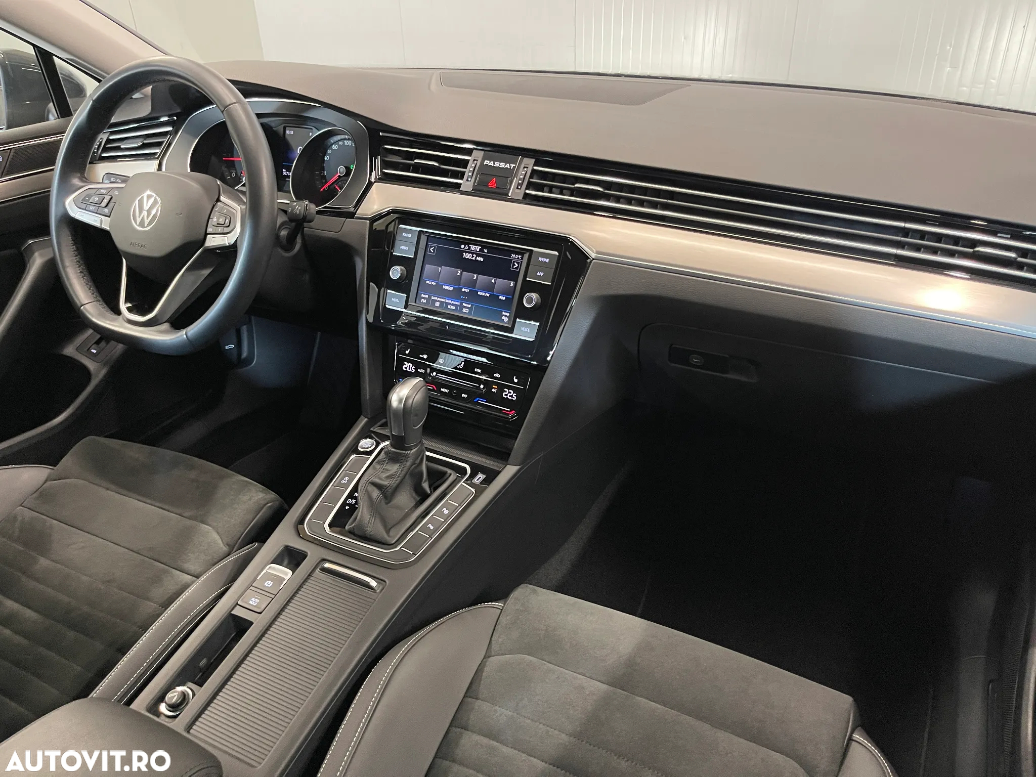 Volkswagen Passat 2.0 TDI DSG Highline - 8