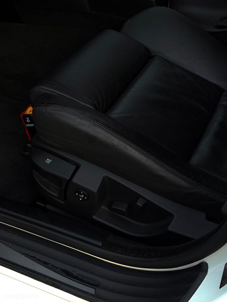 BMW Seria 5 525d - 14