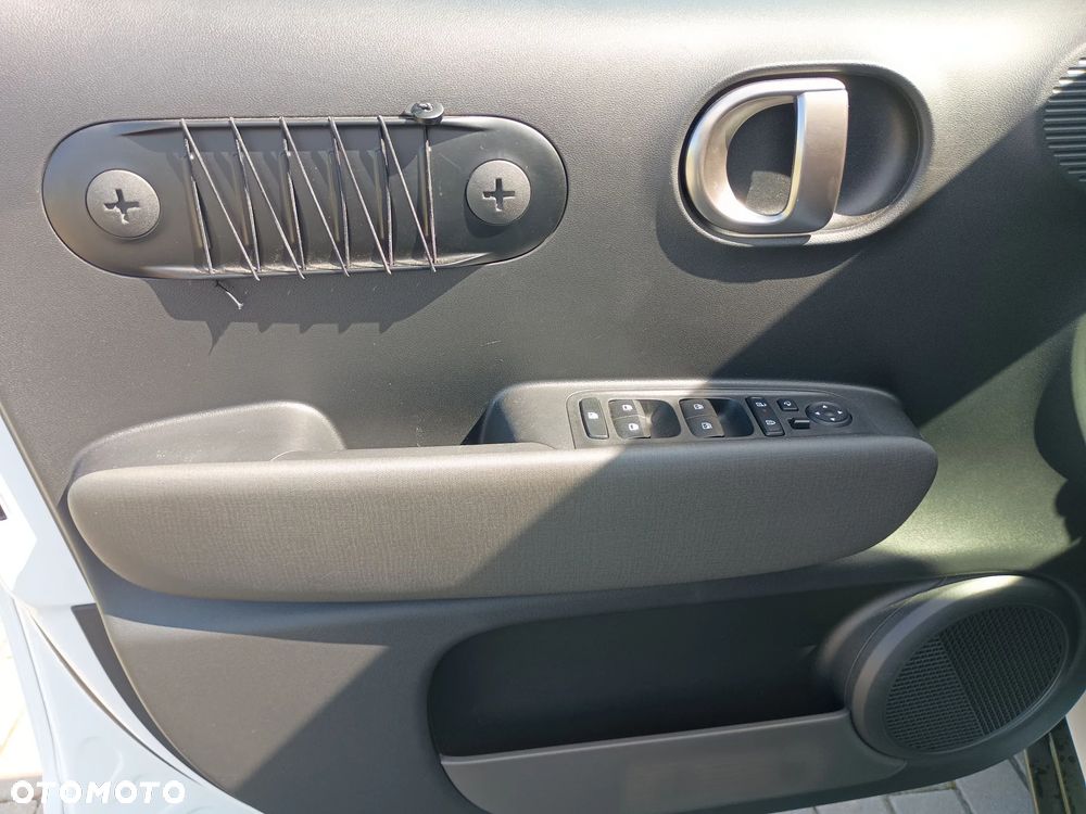Hyundai Inster 49kWh Smart - 11
