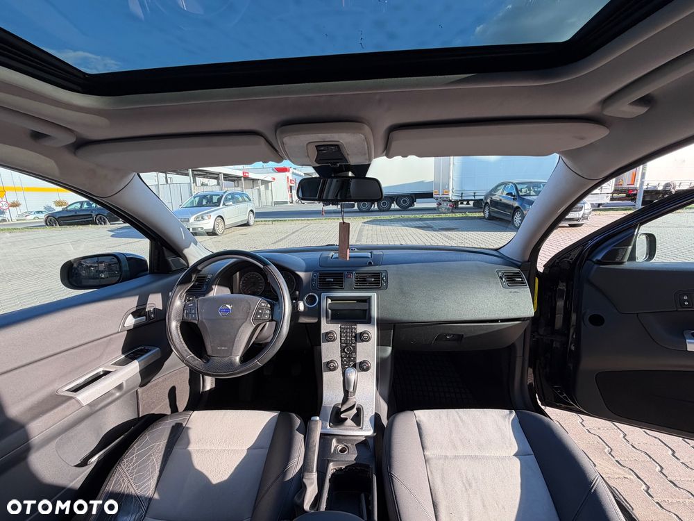 Volvo C30 2.0D Momentum - 10