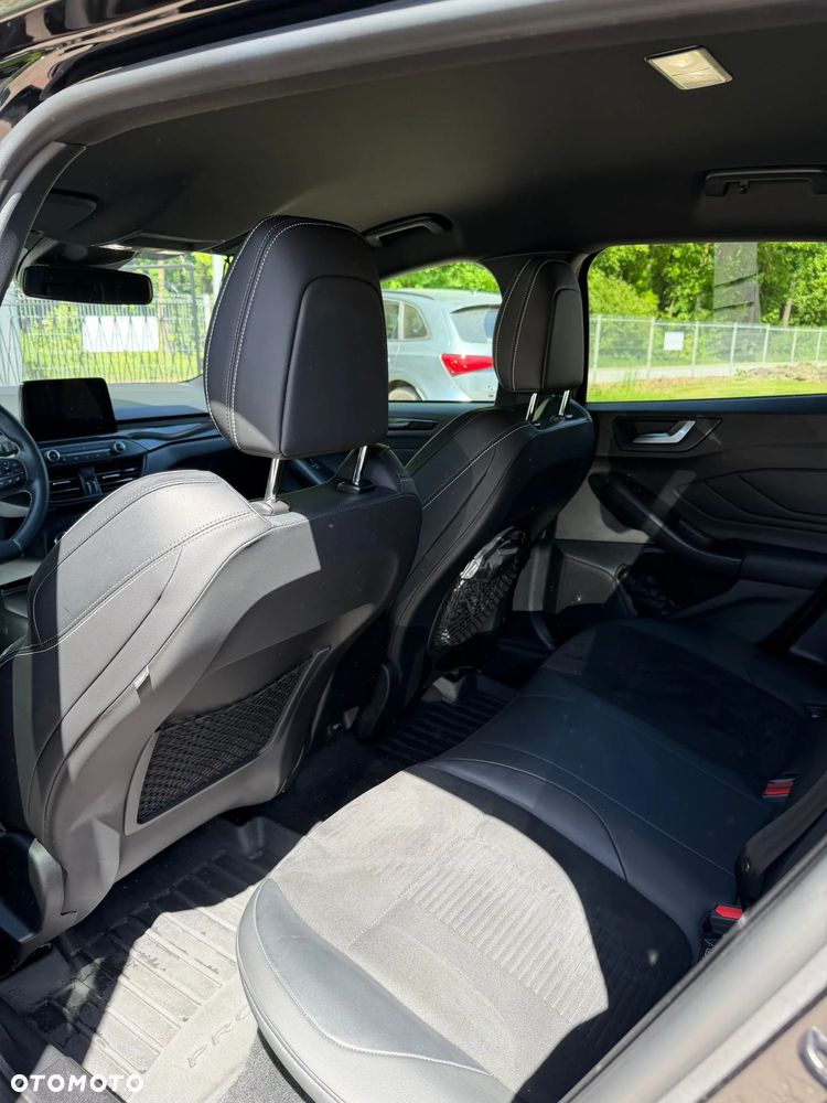 Ford Focus 2.0 EcoBlue ST - 35