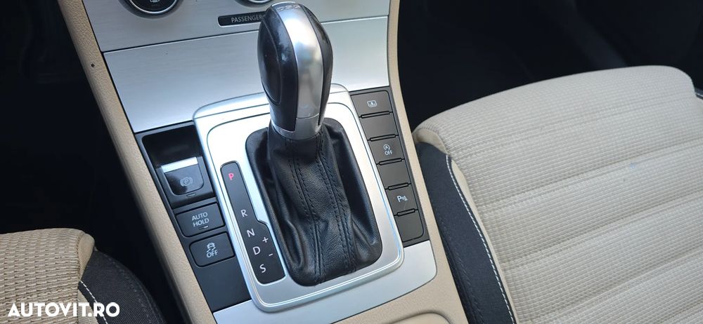 Volkswagen Passat CC 2.0 TDI DSG BMT - 25