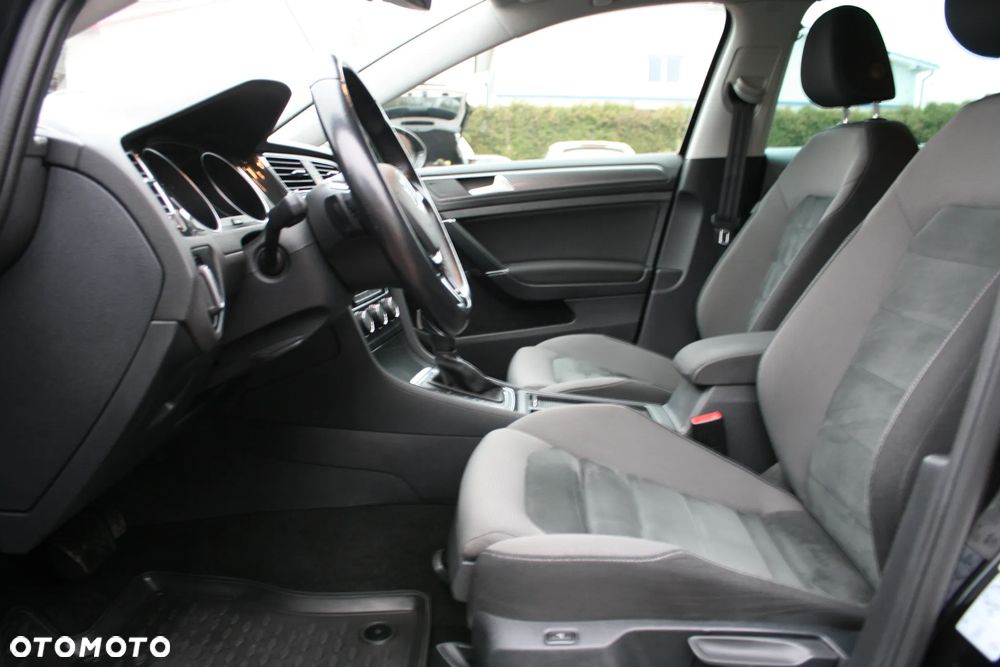 Volkswagen Golf 2.0 TDI SCR DSG Comfortline - 15