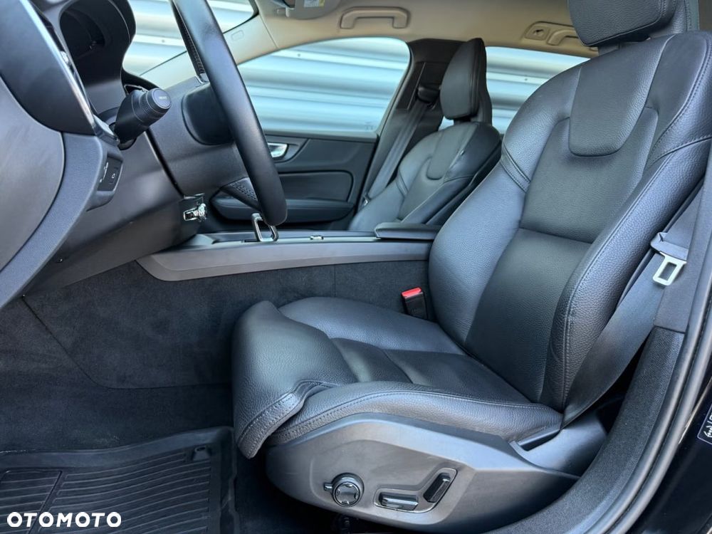 Volvo V60 - 16