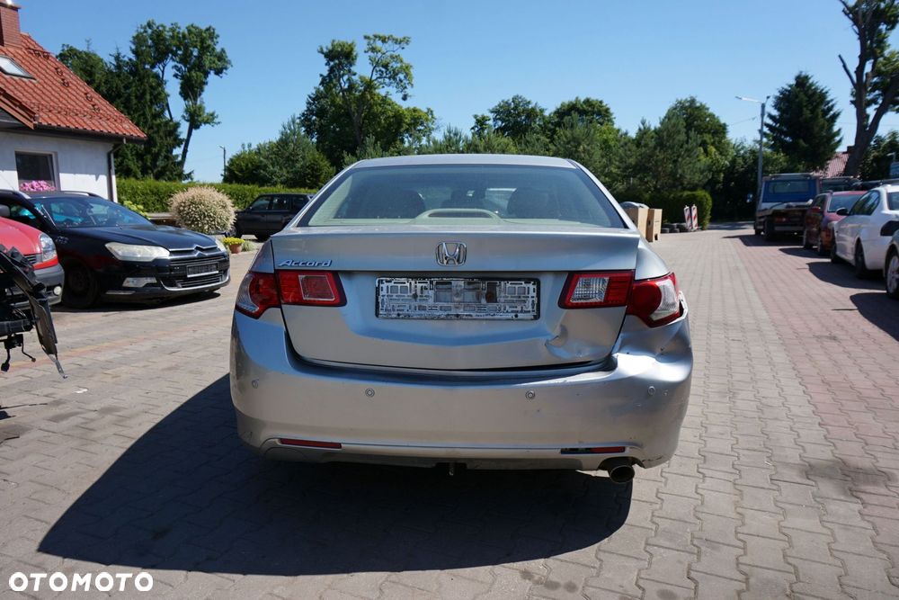 HONDA ACCORD VIII SEDAN 2008 NH743M 2.0 16V R20A3 156KM SREBRNY na części - 4