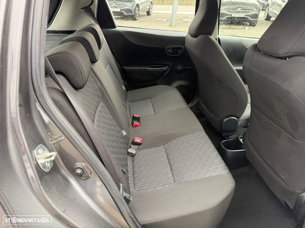 Toyota Yaris 1.0 VVT-i Comfort+AC - 13