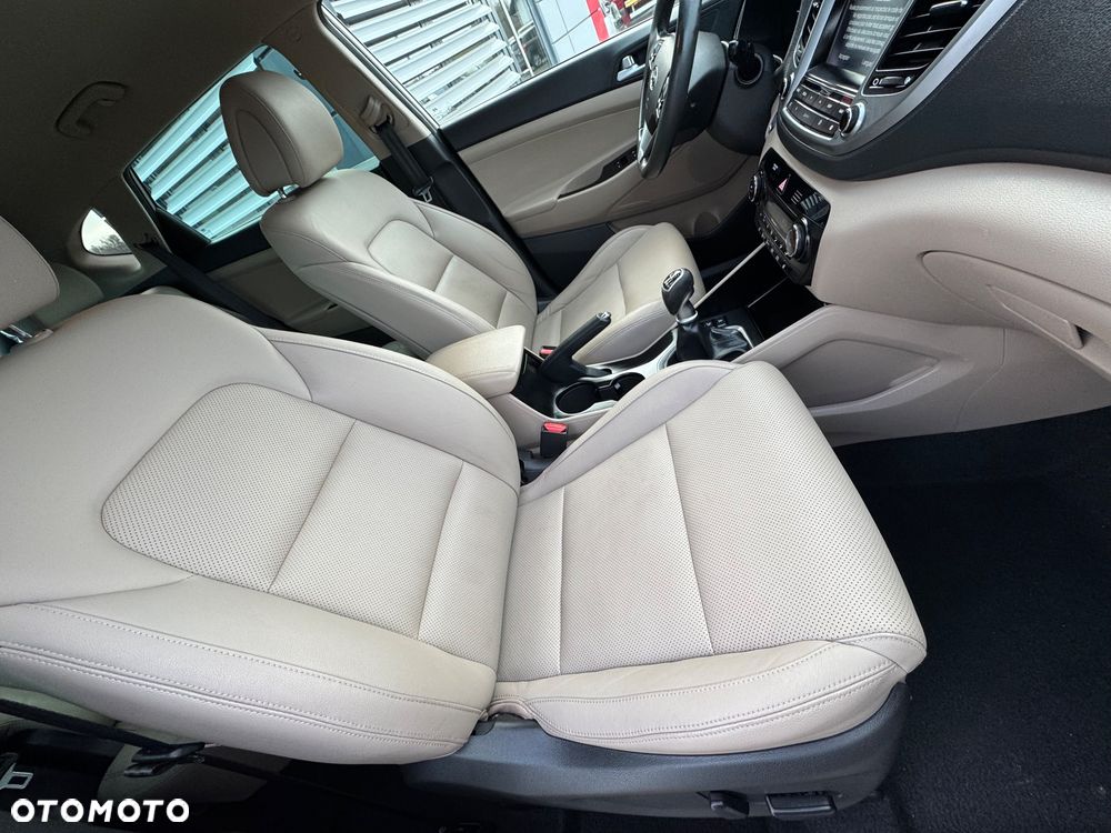 Hyundai Tucson blue 1.7 CRDi 2WD Passion Plus - 24