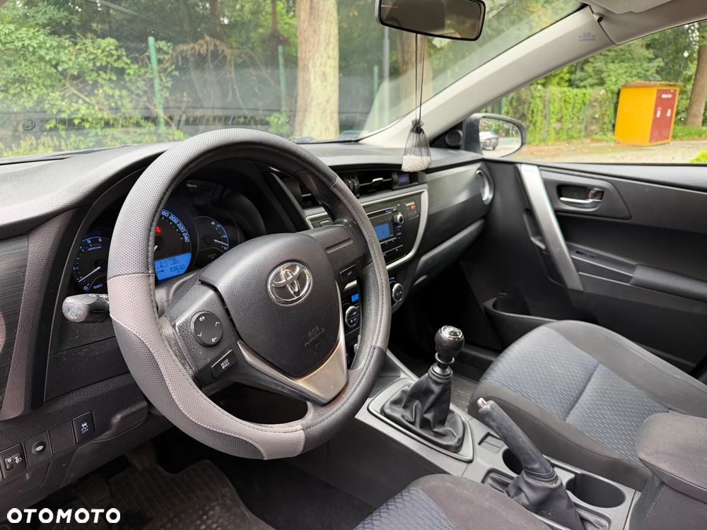 Toyota Auris 1.4 D-4D Active - 7