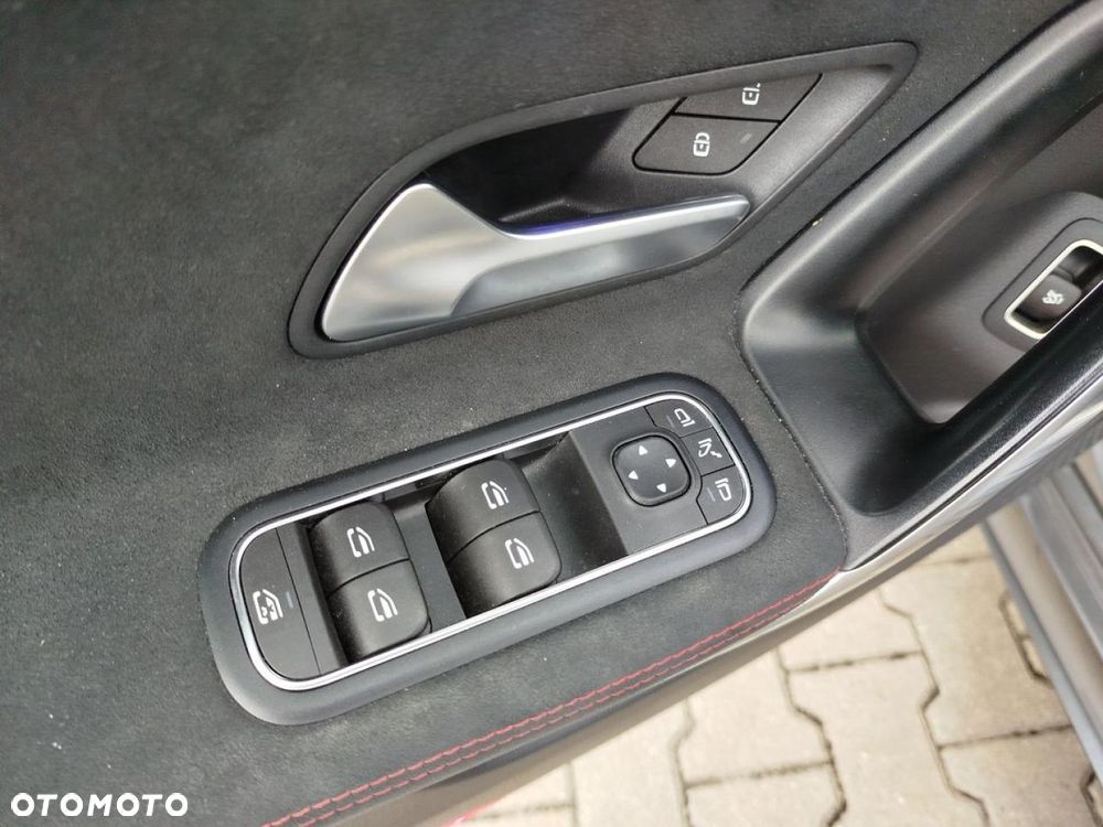 Mercedes-Benz CLA - 14