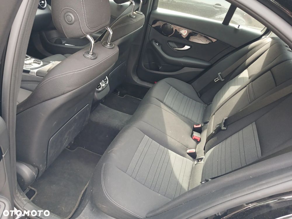 Mercedes-Benz Klasa C 180 9G-TRONIC - 7