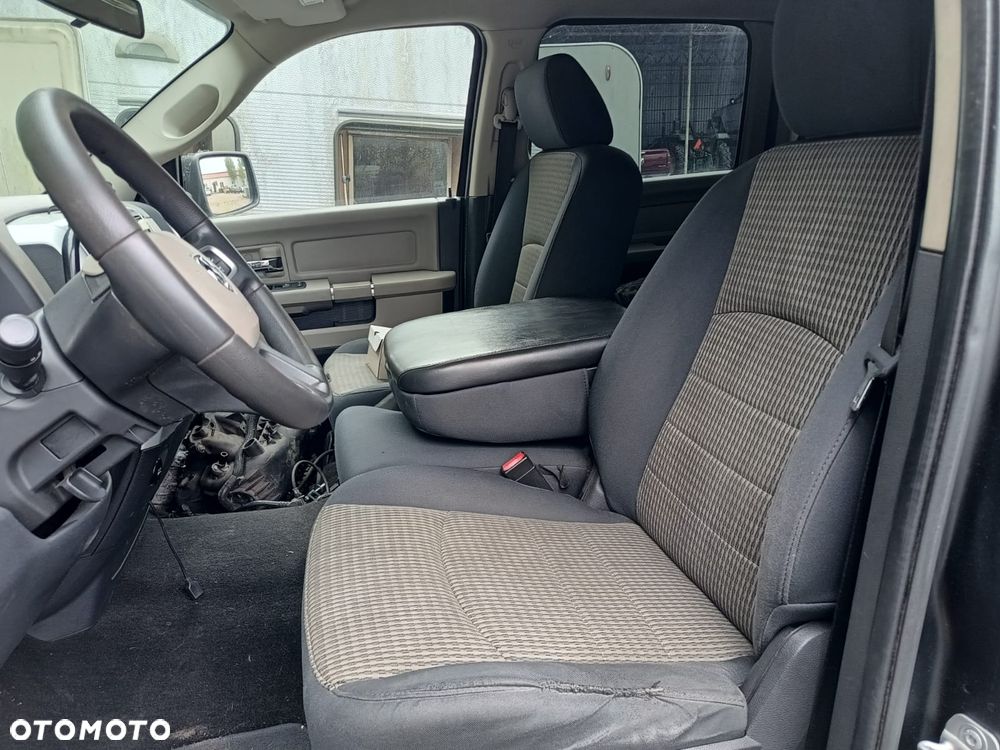 RAM 1500 - 9
