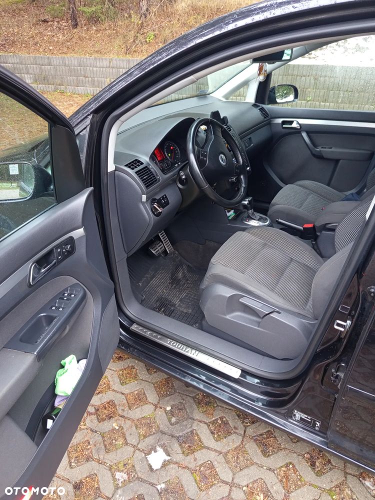 Volkswagen Touran 1.9 TDI DSG - 9