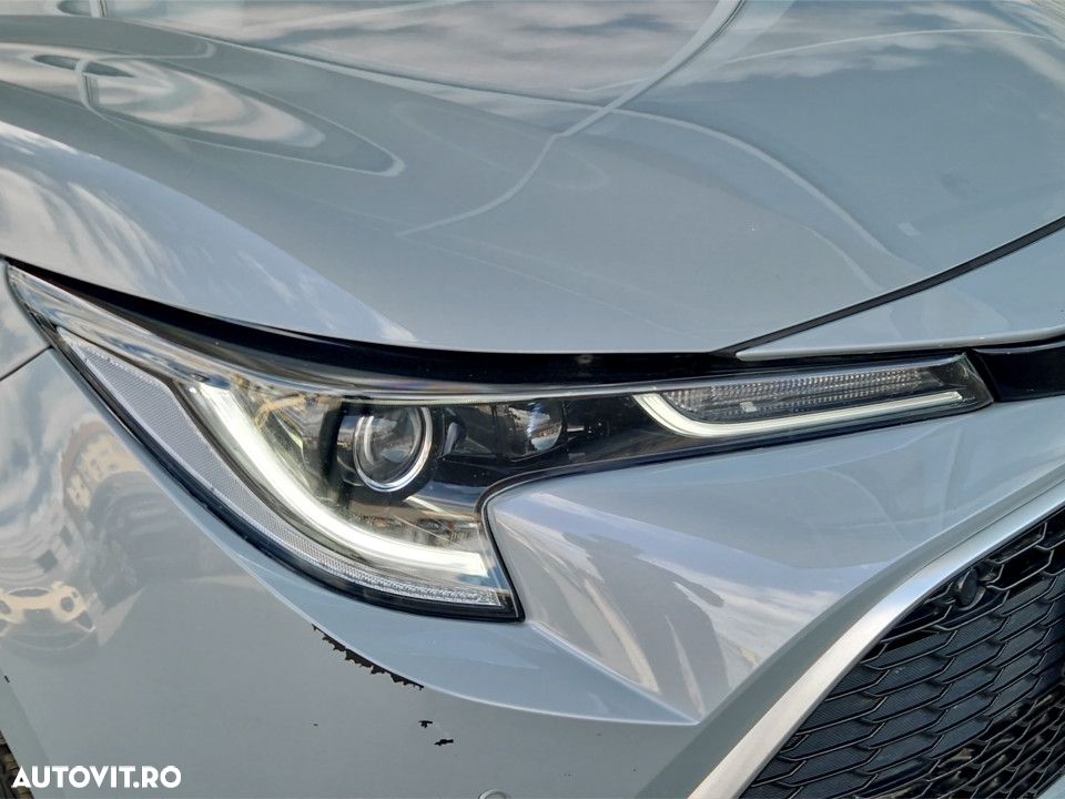 Toyota Corolla - 10