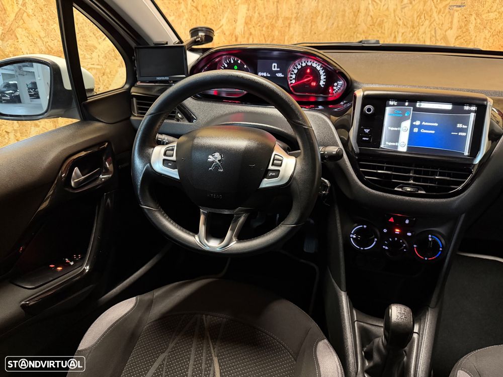 Peugeot 208 1.2 VTi Active - 14