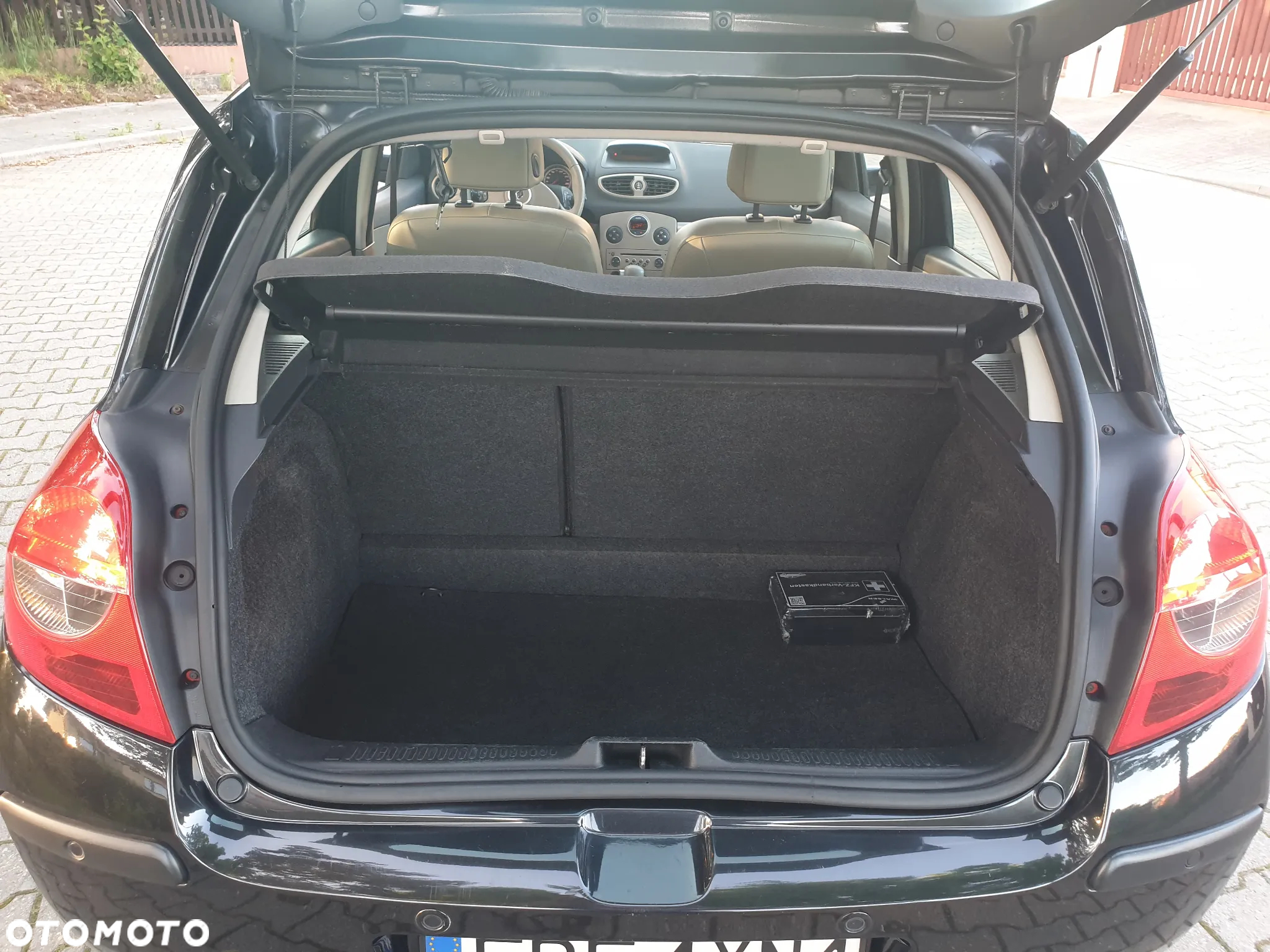 Renault Clio - 23