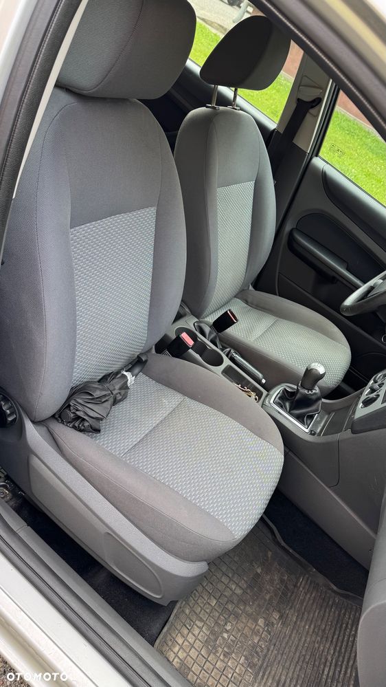 Ford Focus - 12