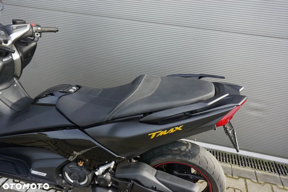 Yamaha Tmax - 7