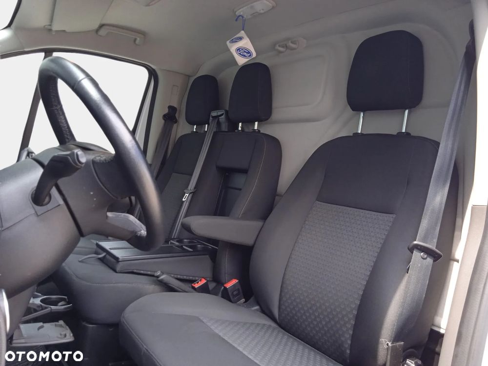 Ford Transit Custom - 28