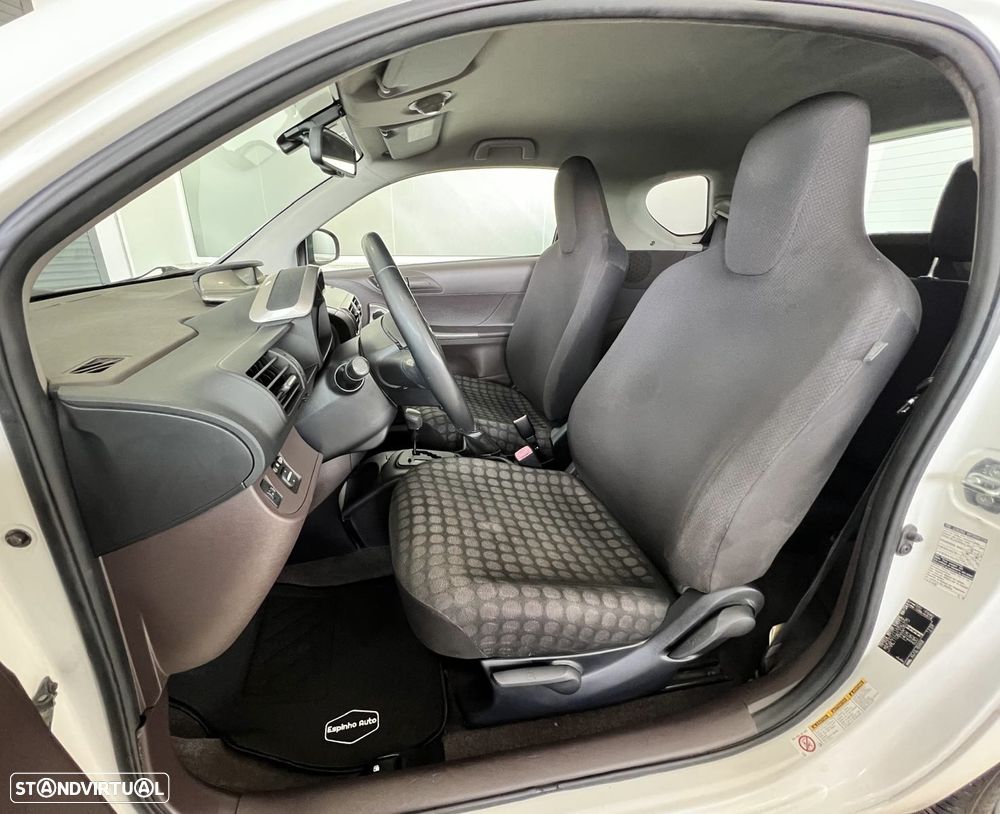 Toyota iQ 1.0 VVT-i 2 MultiDrive - 8